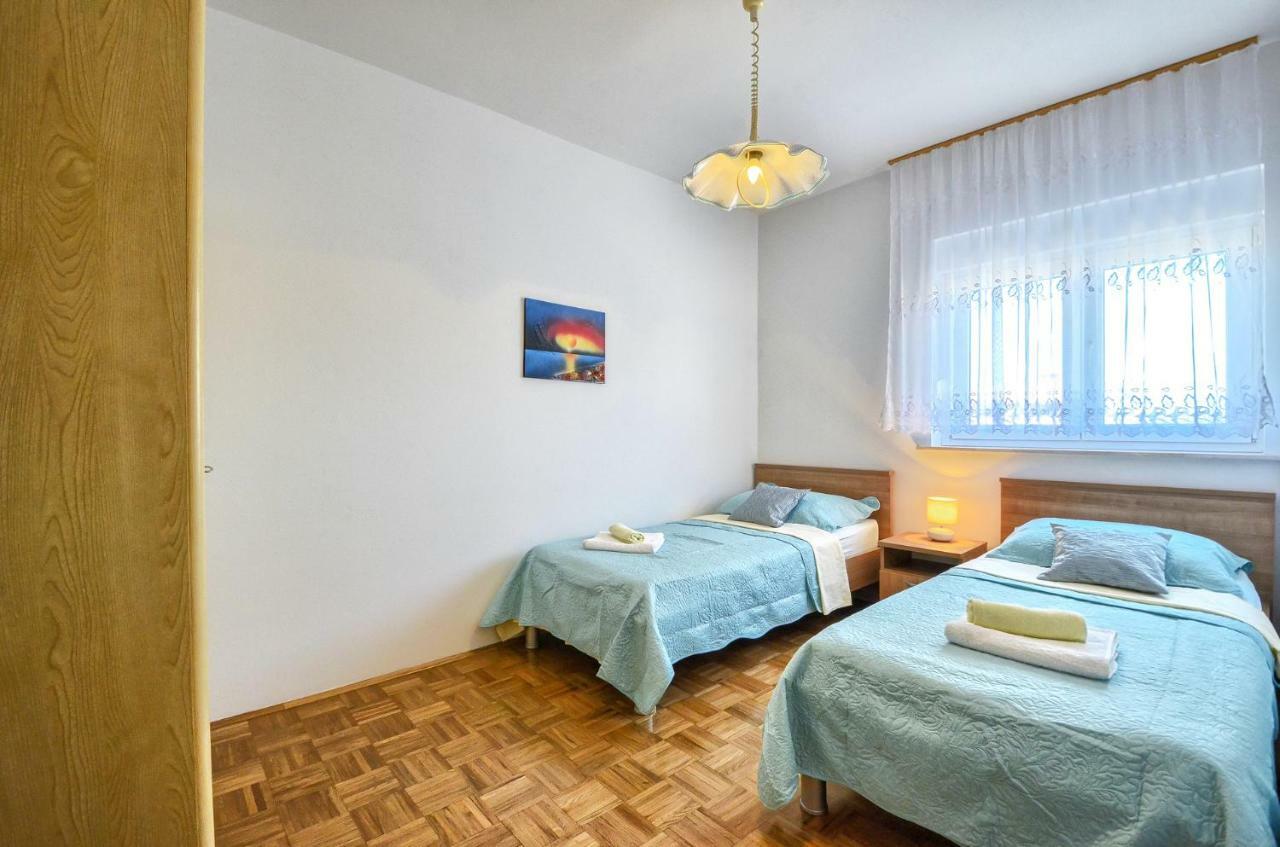 Apartment Pecirep Pula Exterior foto